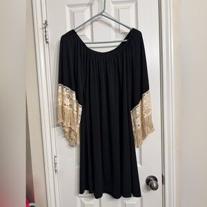 ❤️2B Together ❤️Crochet Fringed Bell Sleeve Black Dress size Medium